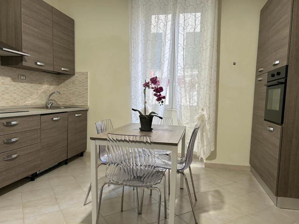 Casa Bezzecca La Spezia Apartment ภายนอก รูปภาพ
