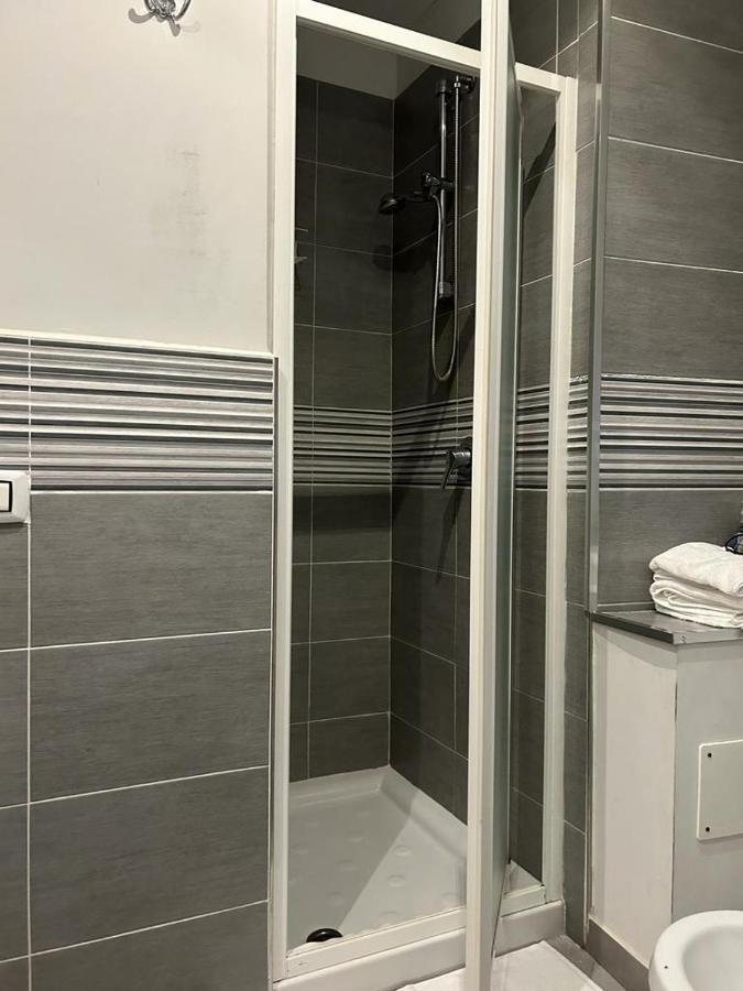 Casa Bezzecca La Spezia Apartment ภายนอก รูปภาพ