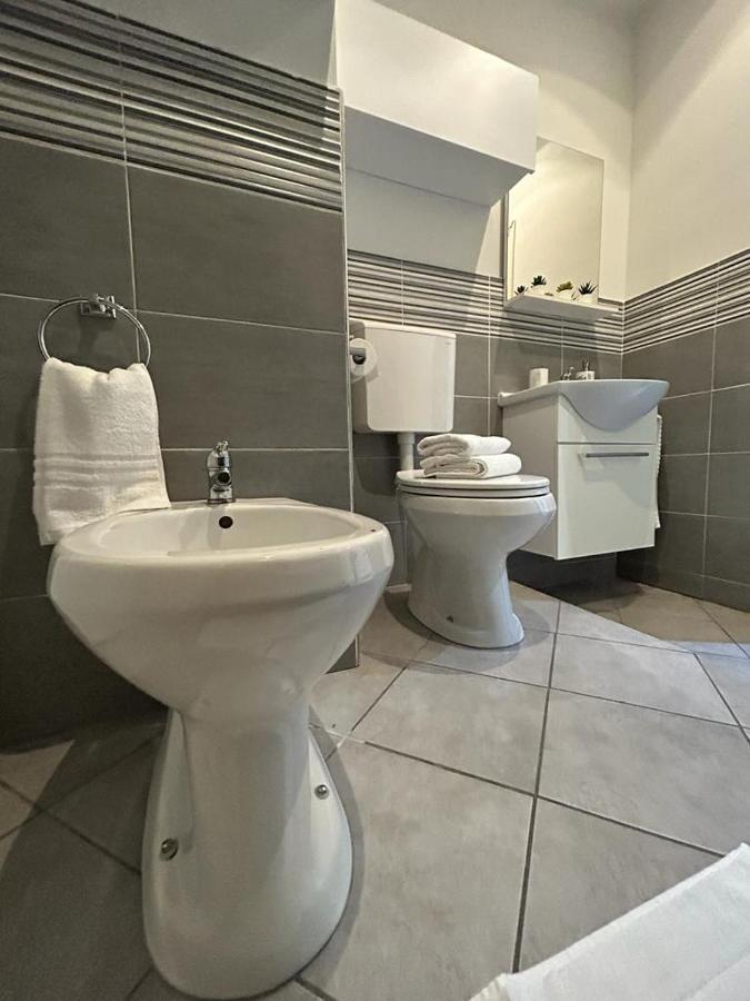 Casa Bezzecca La Spezia Apartment ภายนอก รูปภาพ